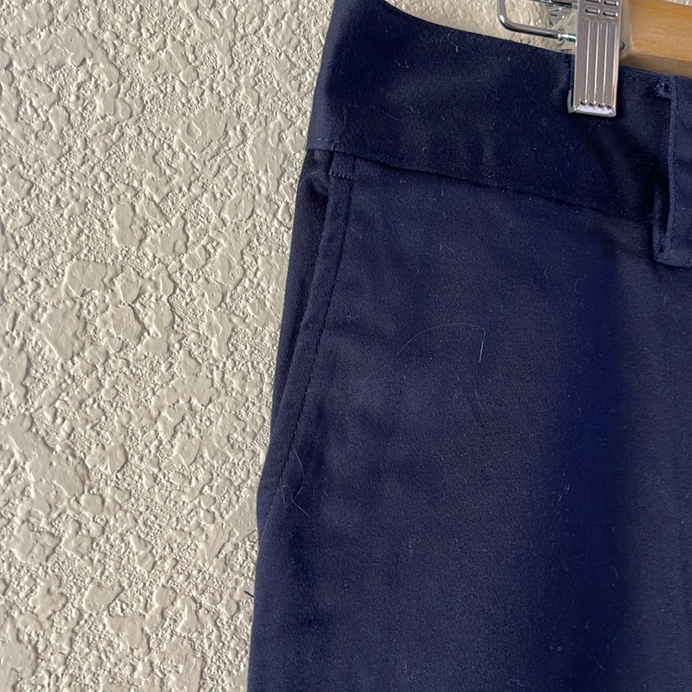 Shorts - Picture 3 of 4